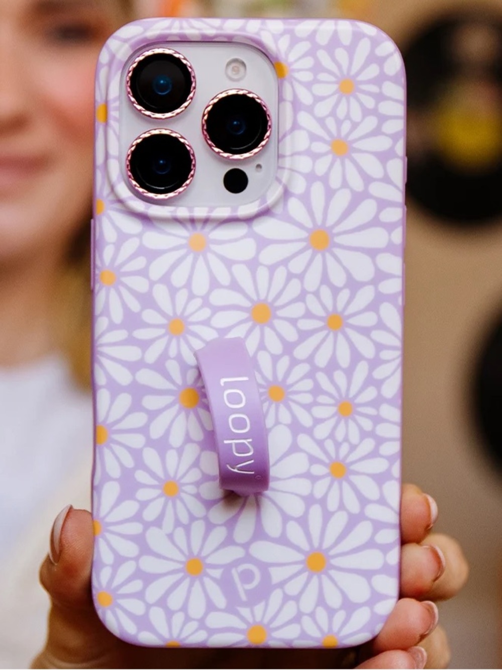 Loopy Cases Daisy Daze Lavender Flowers Dust Bag Loop Anti Drop Case EUC Daisies